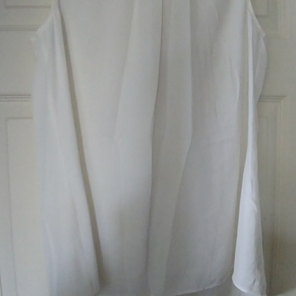 Ivory colored blouse - Picture 4 of 4